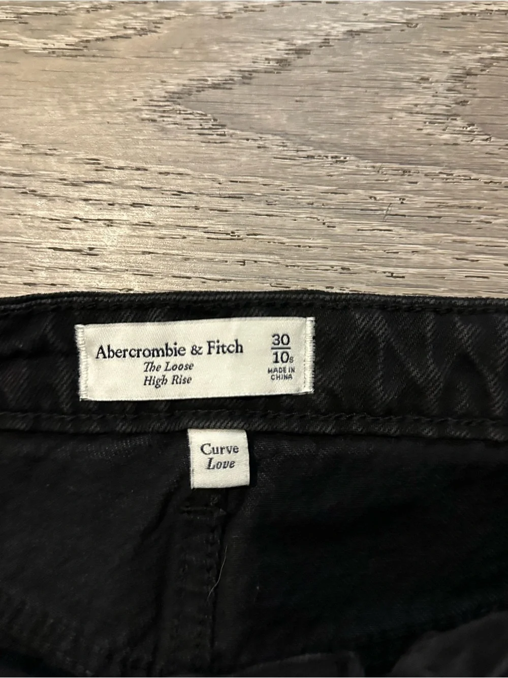 Abercrombie & Fitch Curve Love The Loose High Rise Black Jeans Size 30/10S